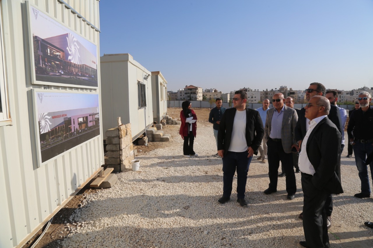 Madar Al-Saa Images 0.08356268521396759