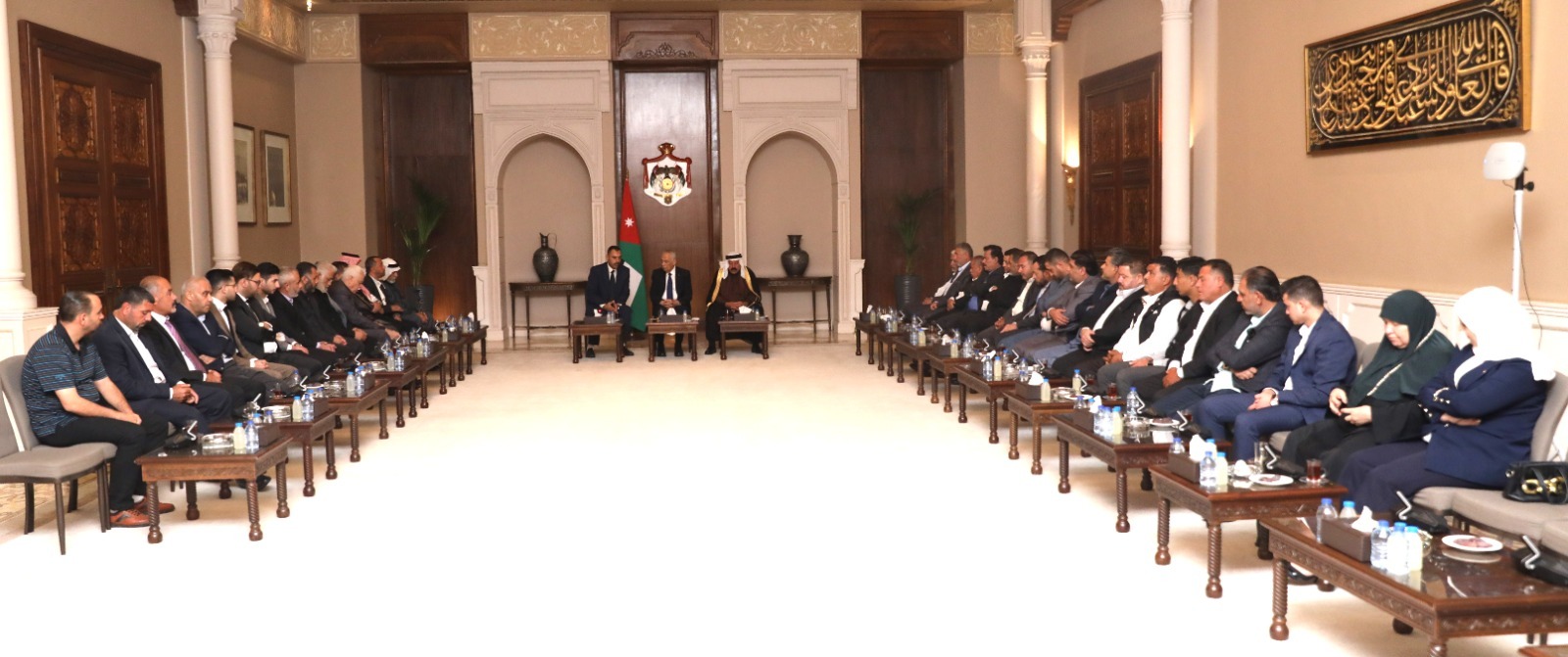 Madar Al-Saa Images 0.7087821400719051