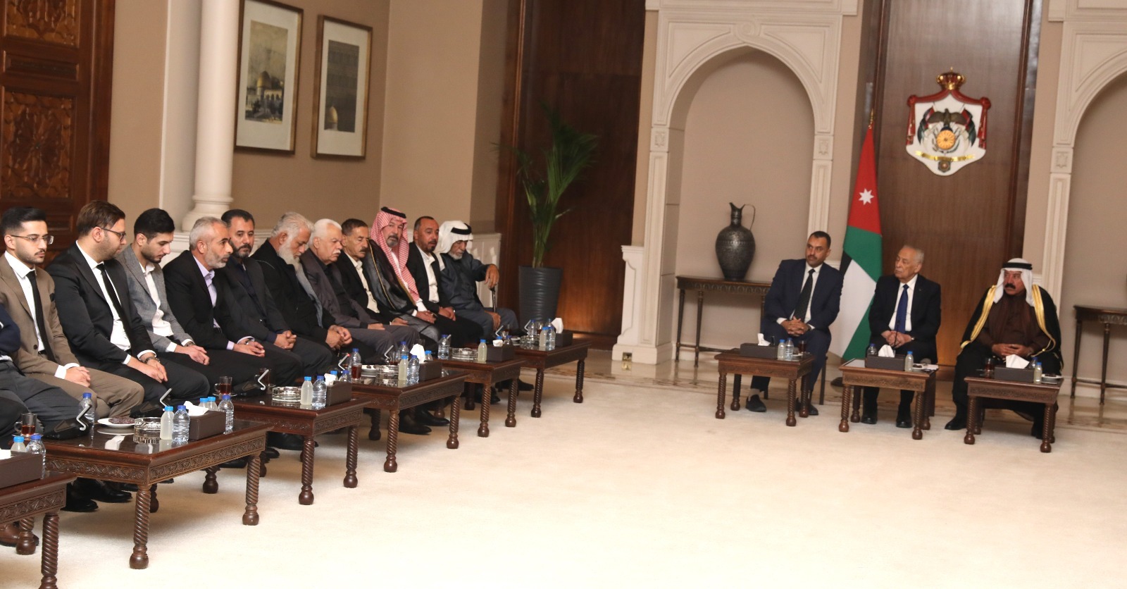 Madar Al-Saa Images 0.22907829747804487