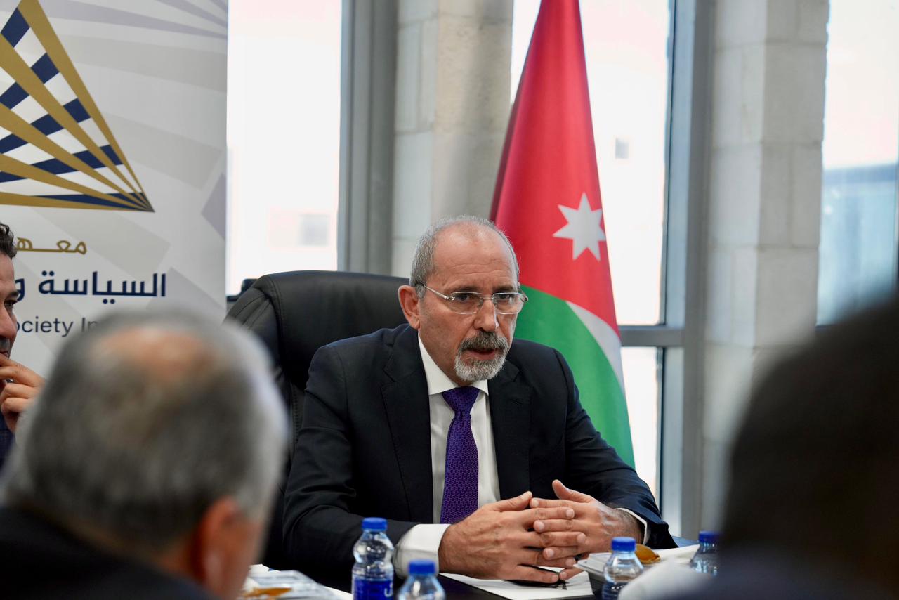 Madar Al-Saa Images 0.26262430959302596