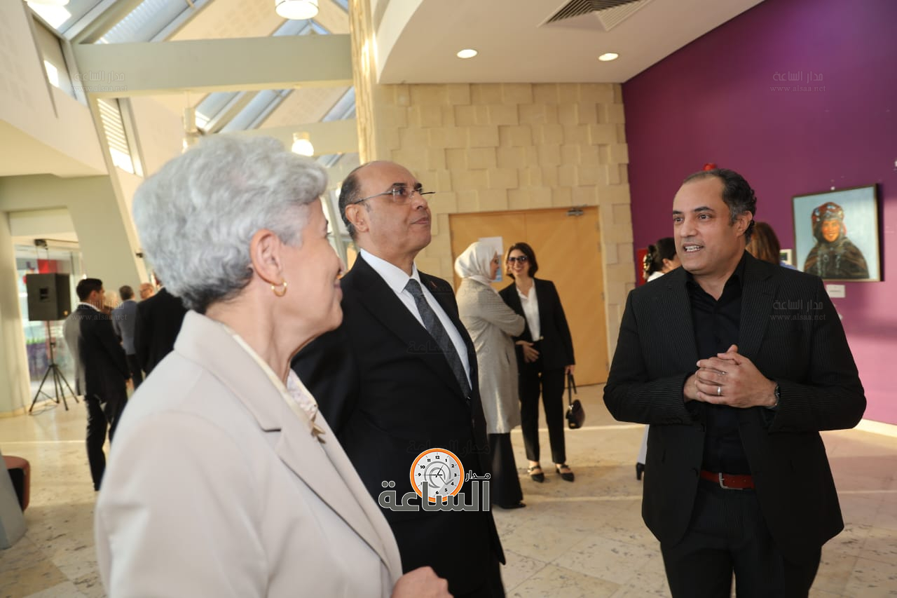 Madar Al-Saa Images 0.09527642265286851