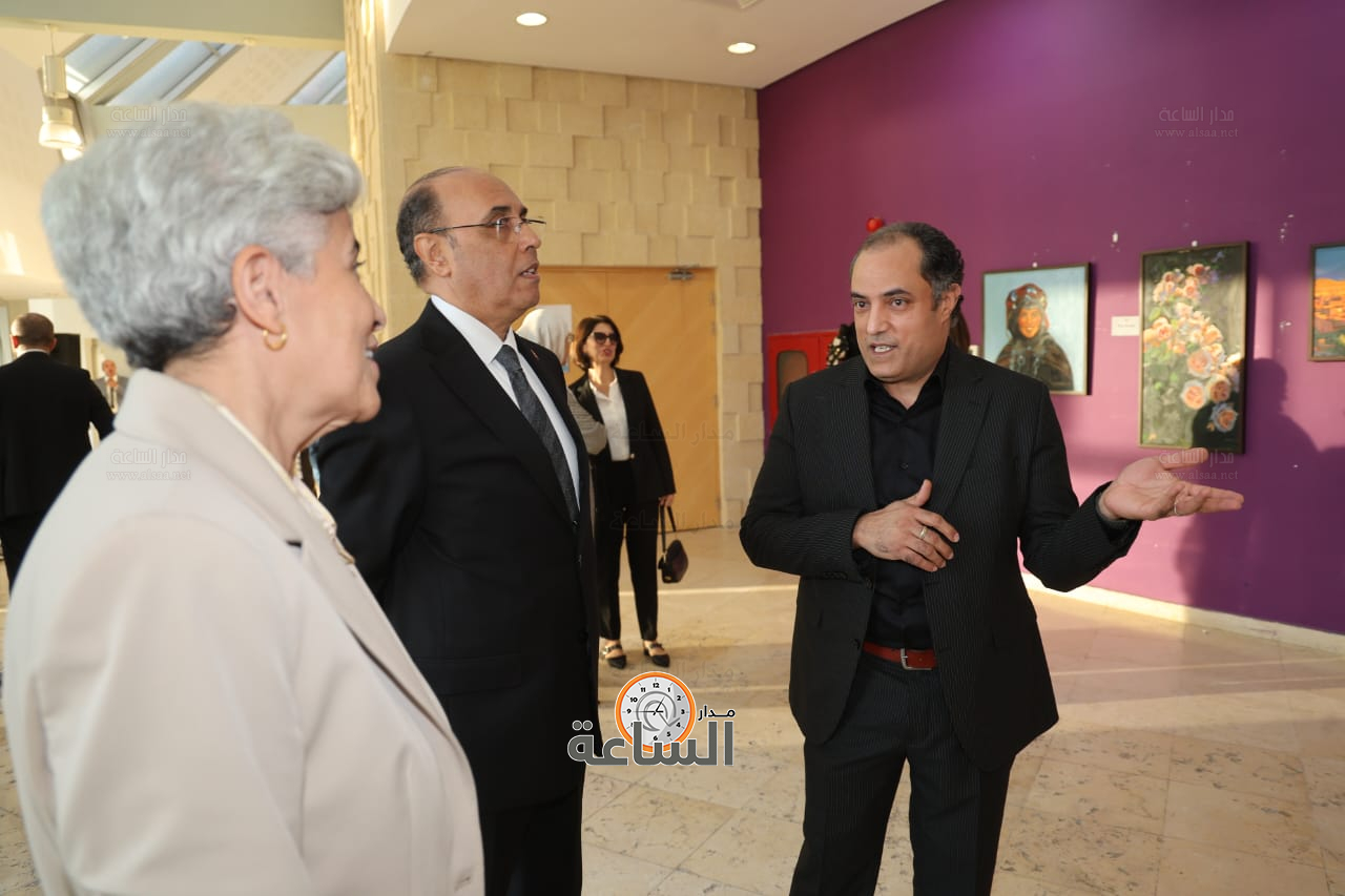 Madar Al-Saa Images 0.8611615859684815