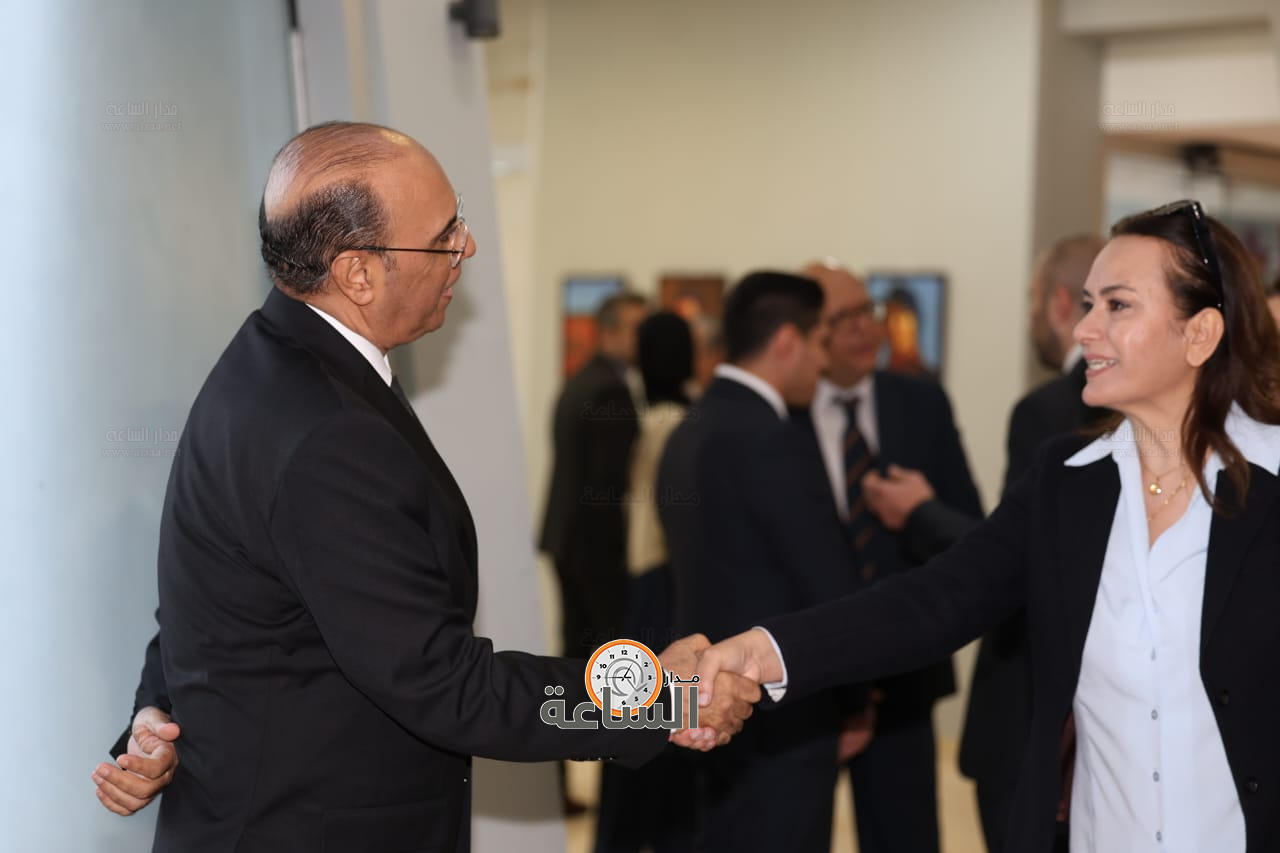 Madar Al-Saa Images 0.8683274530141121