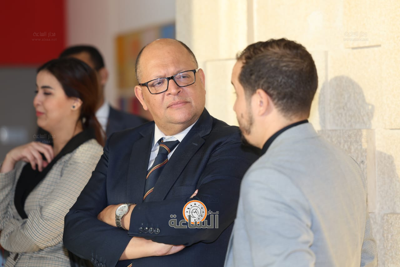 Madar Al-Saa Images 0.6359956574990981