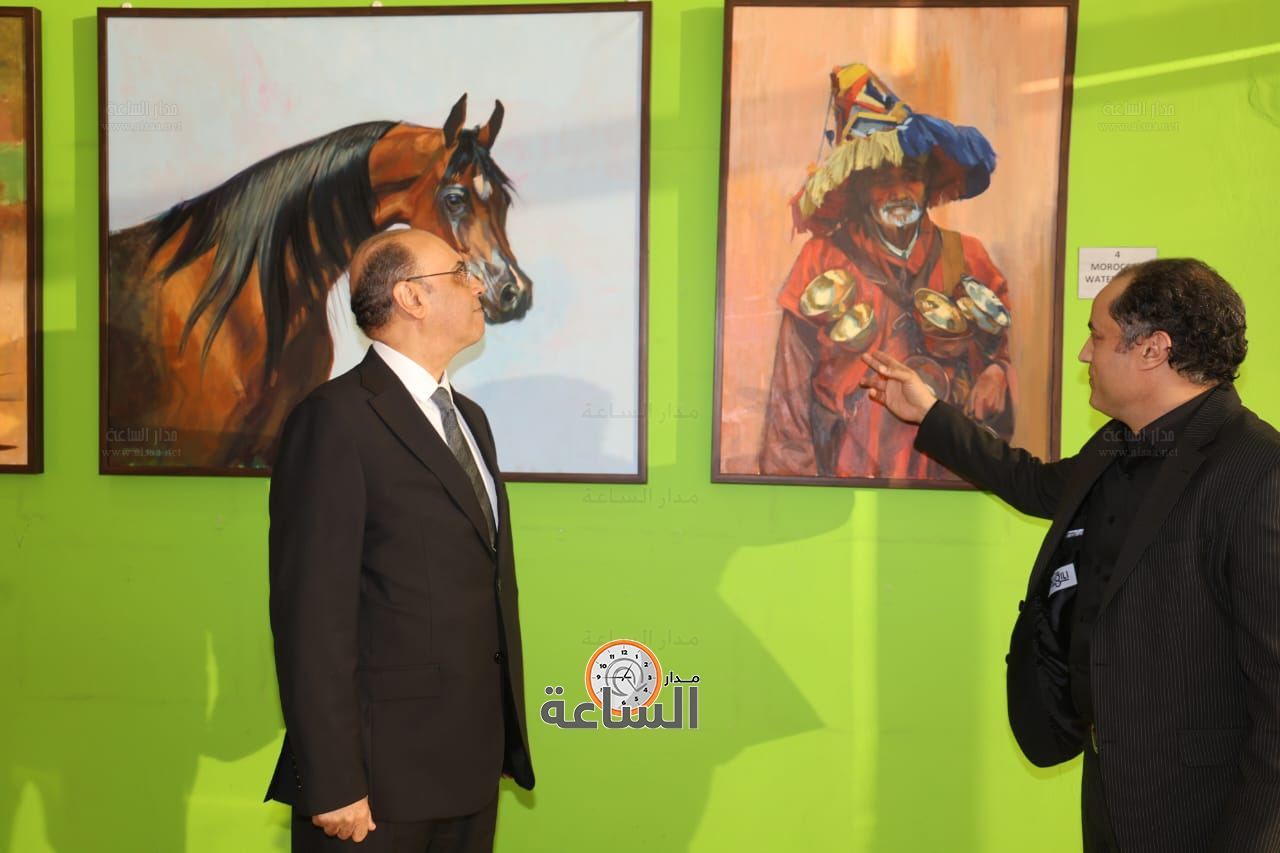 Madar Al-Saa Images 0.38407731556251845