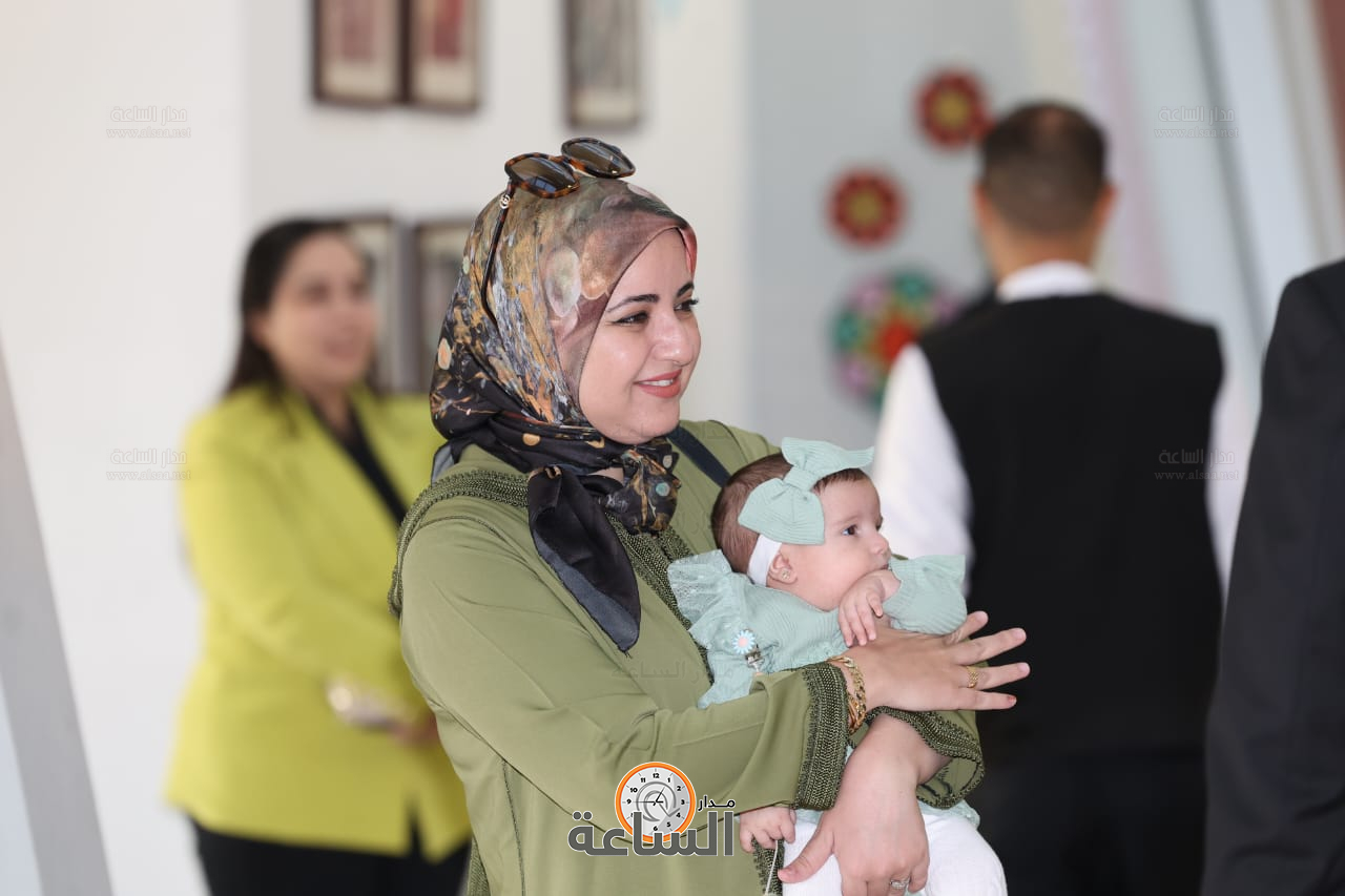 Madar Al-Saa Images 0.3572698725847189