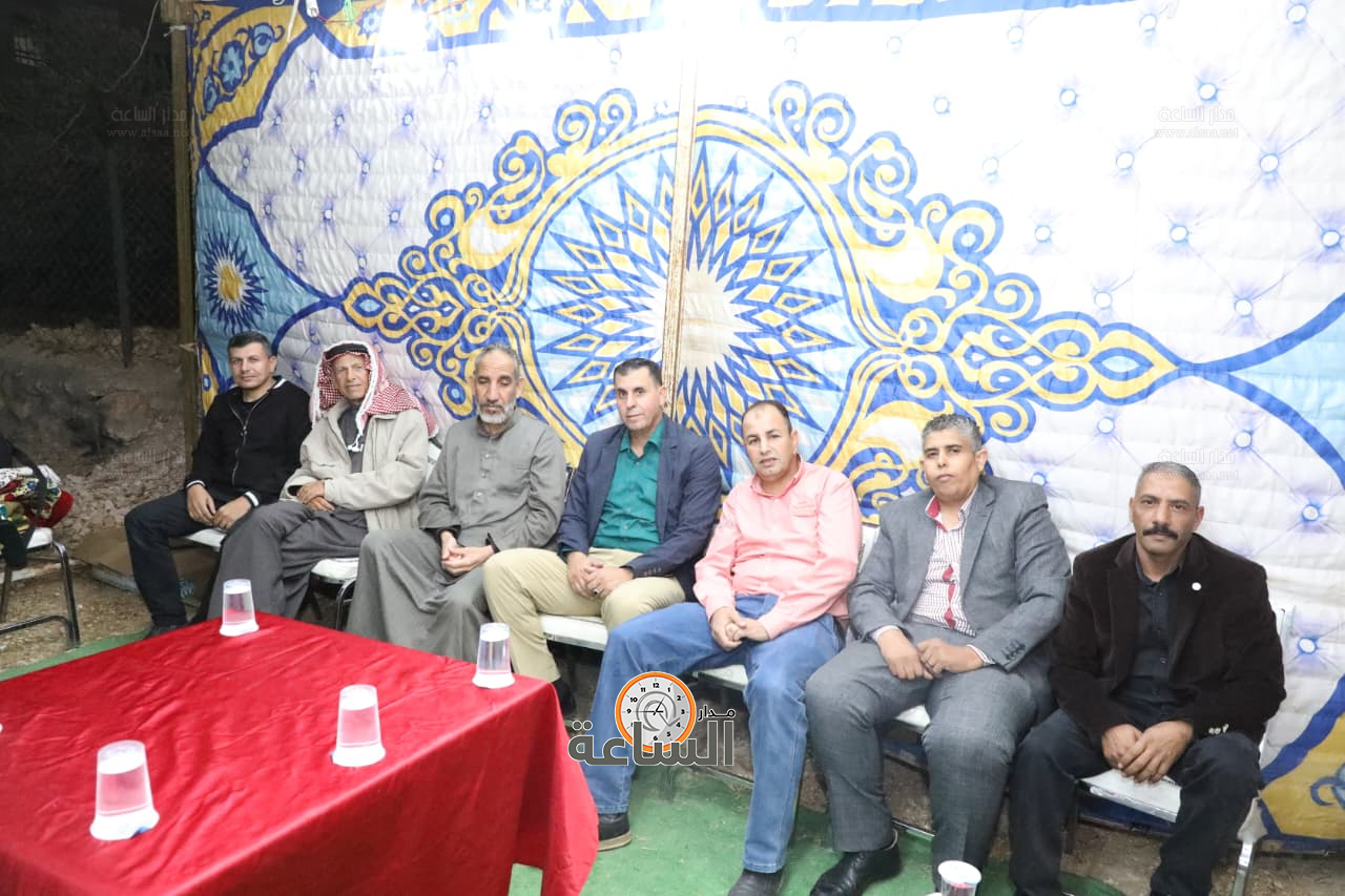 Madar Al-Saa Images 0.25235443504565214