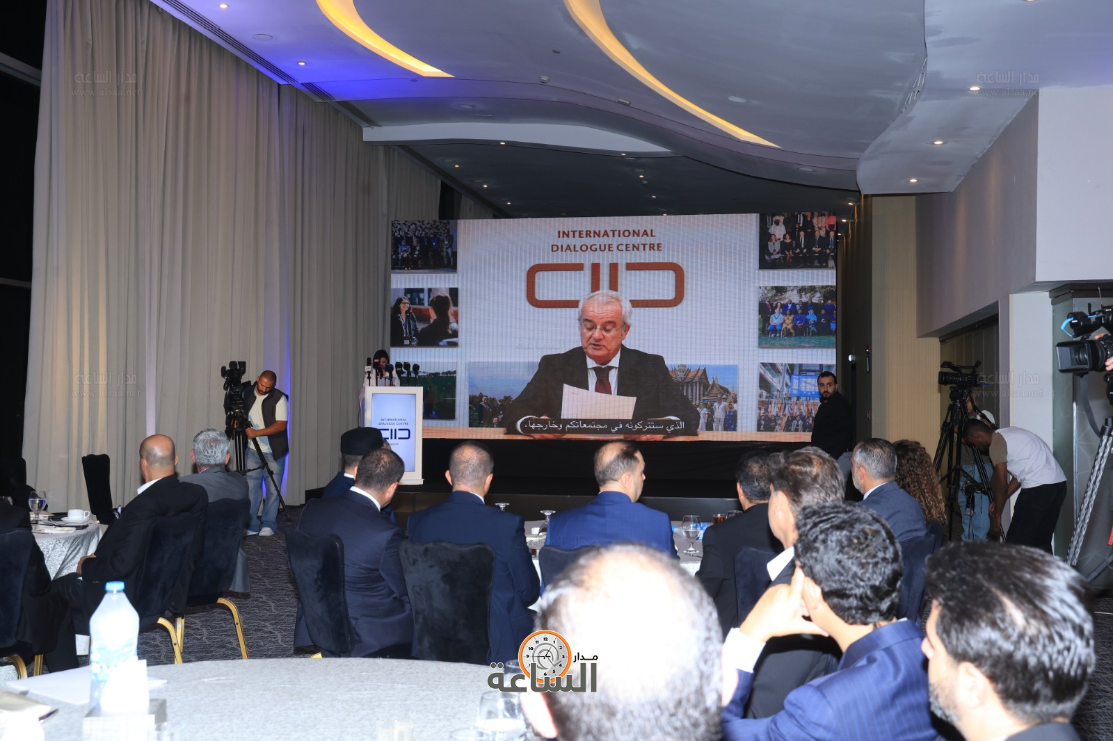 Madar Al-Saa Images 0.9387198851644478