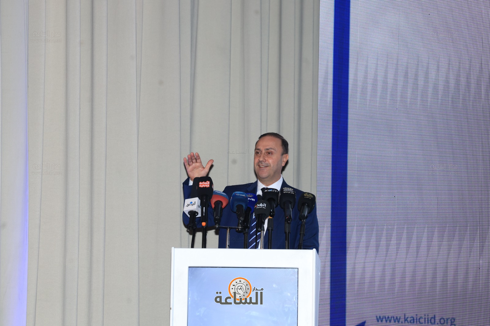 Madar Al-Saa Images 0.9388416609853617