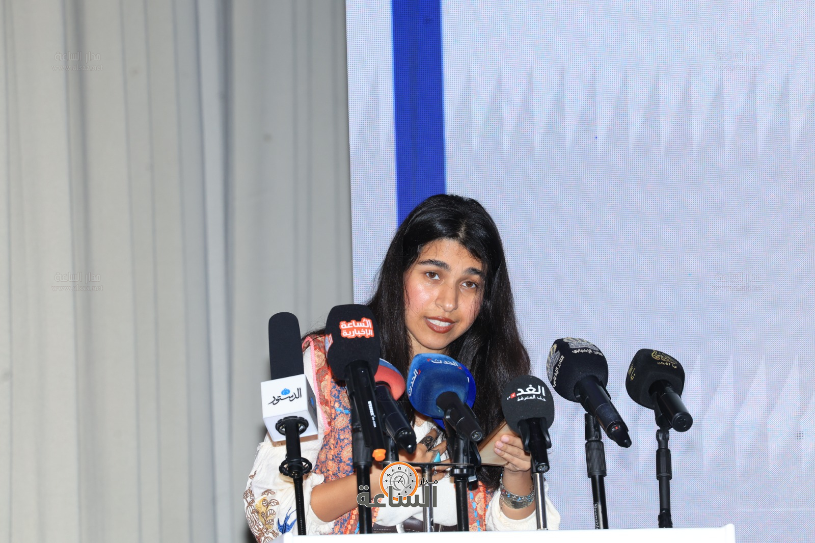 Madar Al-Saa Images 0.33696177315468545