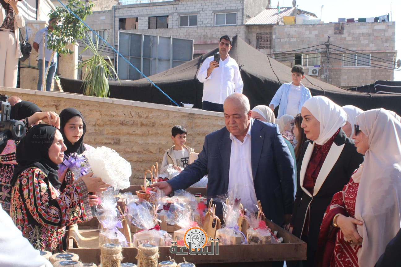 Madar Al-Saa Images 0.9691755394590856