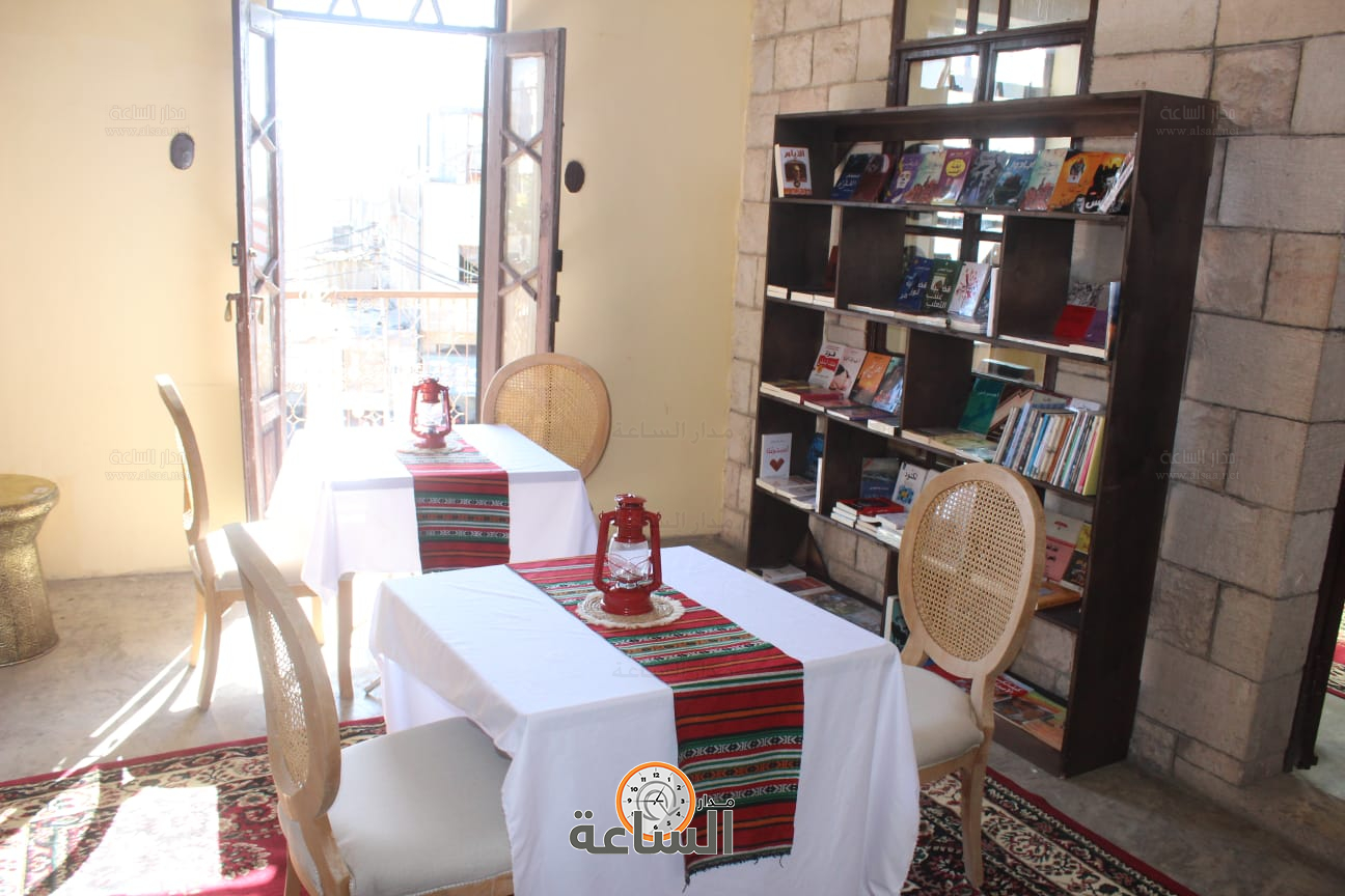 Madar Al-Saa Images 0.9424316118614703