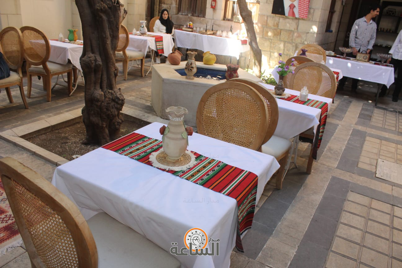 Madar Al-Saa Images 0.11875349793851786