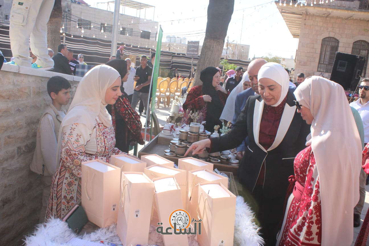 Madar Al-Saa Images 0.42321949556866845