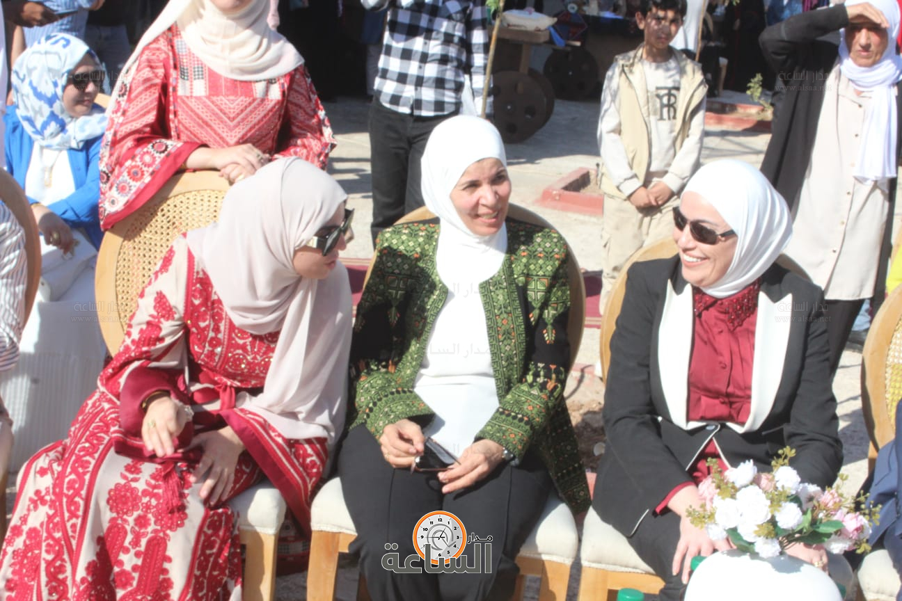 Madar Al-Saa Images 0.7743753505524557