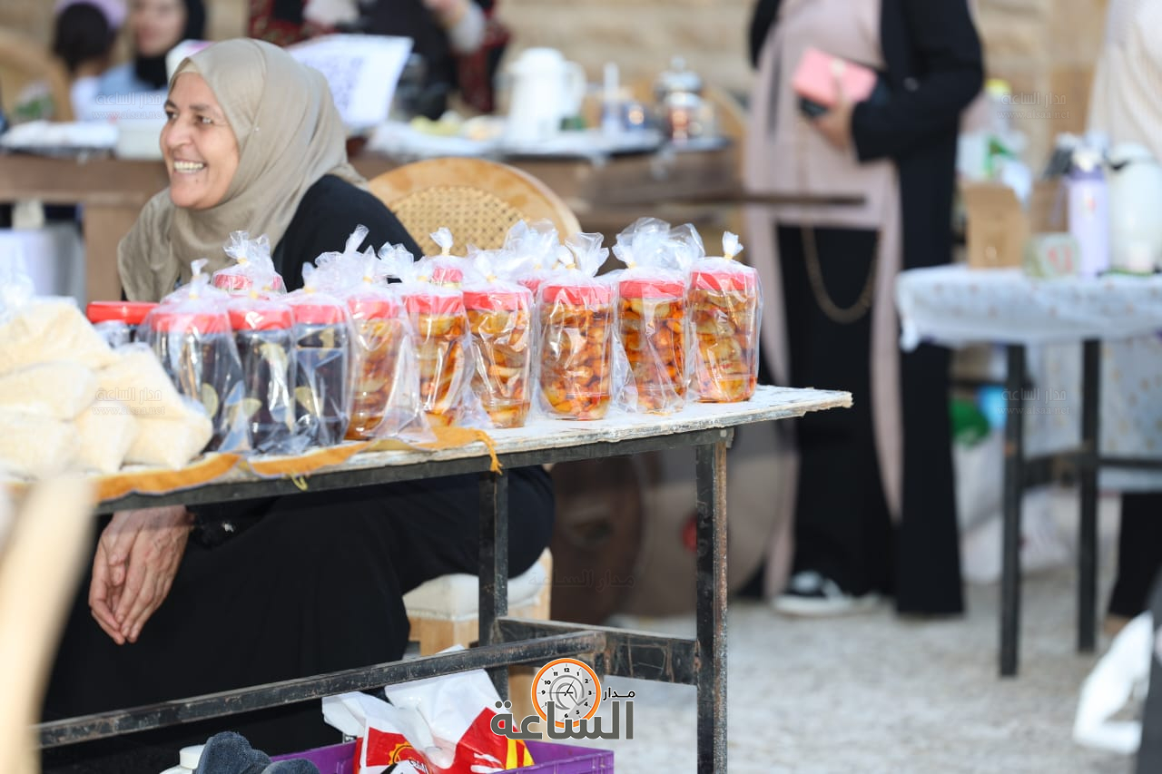 Madar Al-Saa Images 0.34457935910777404