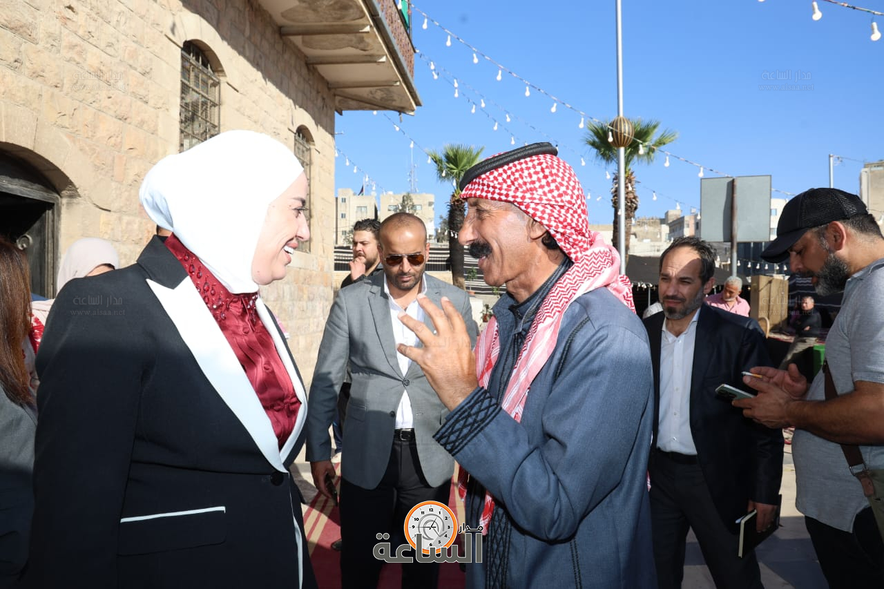 Madar Al-Saa Images 0.706614165772266