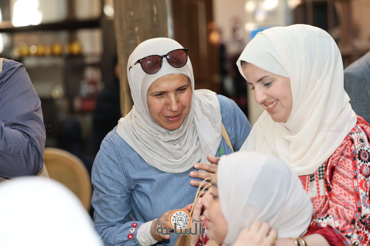 Madar Al-Saa Images 0.35080014842666385