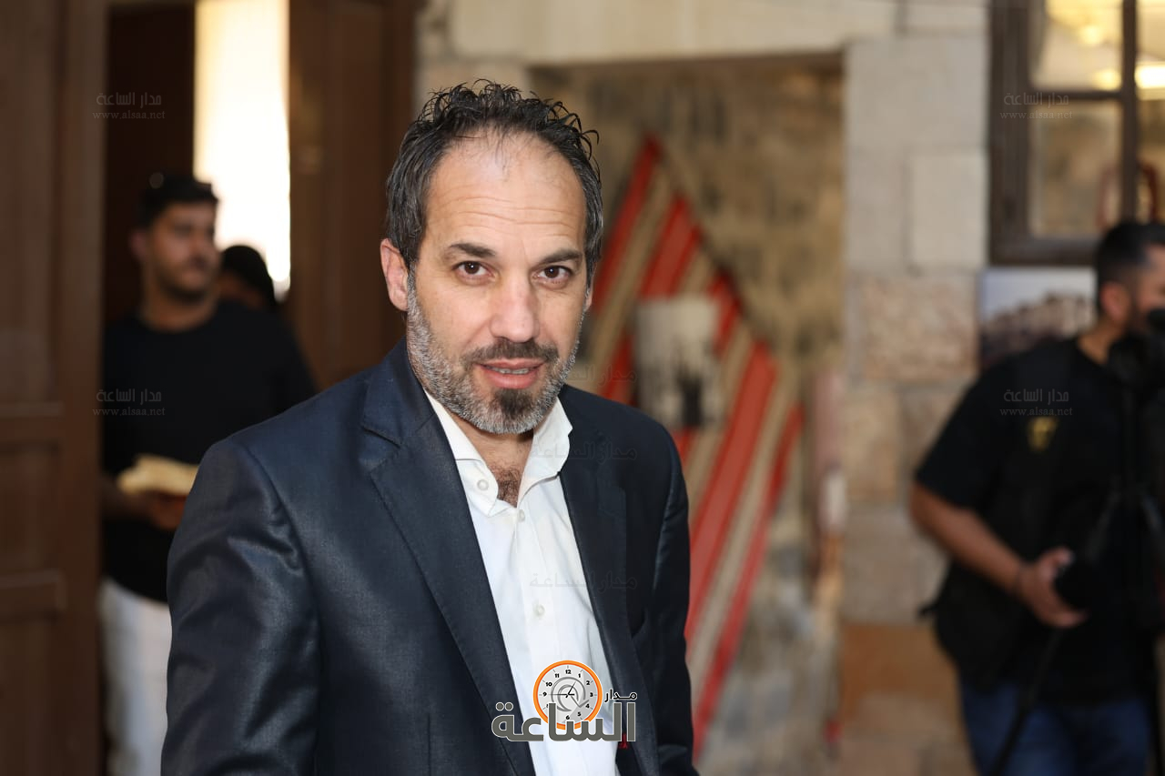 Madar Al-Saa Images 0.24535007578669588