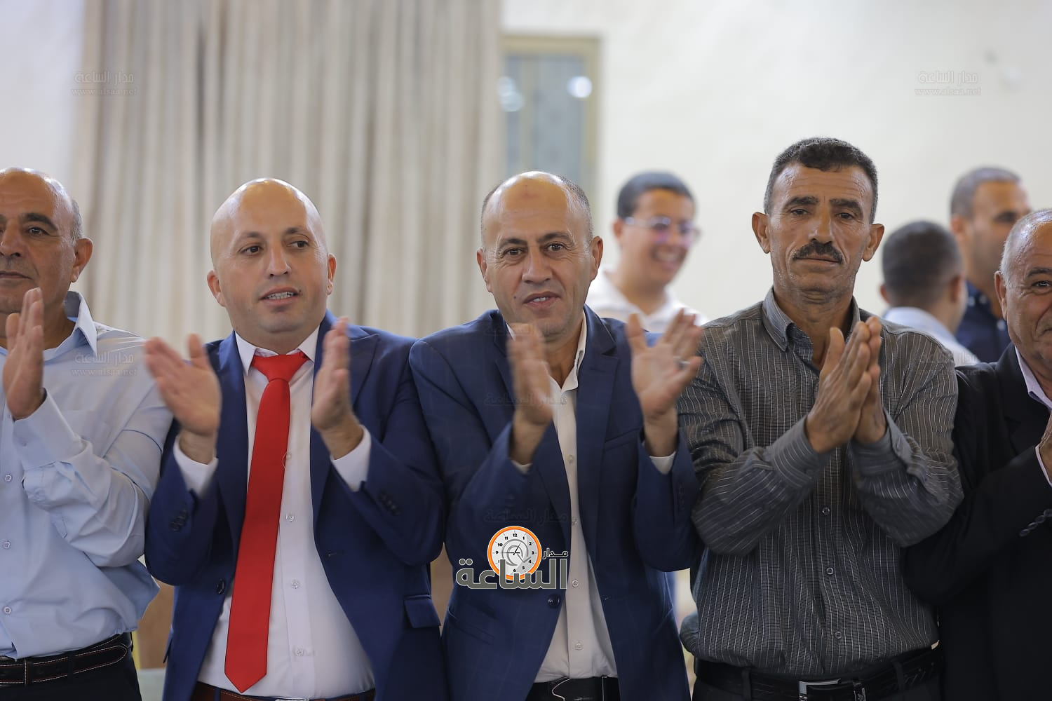 Madar Al-Saa Images 0.4156442677768336