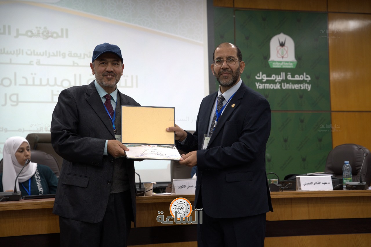 Madar Al-Saa Images 0.849893719745768