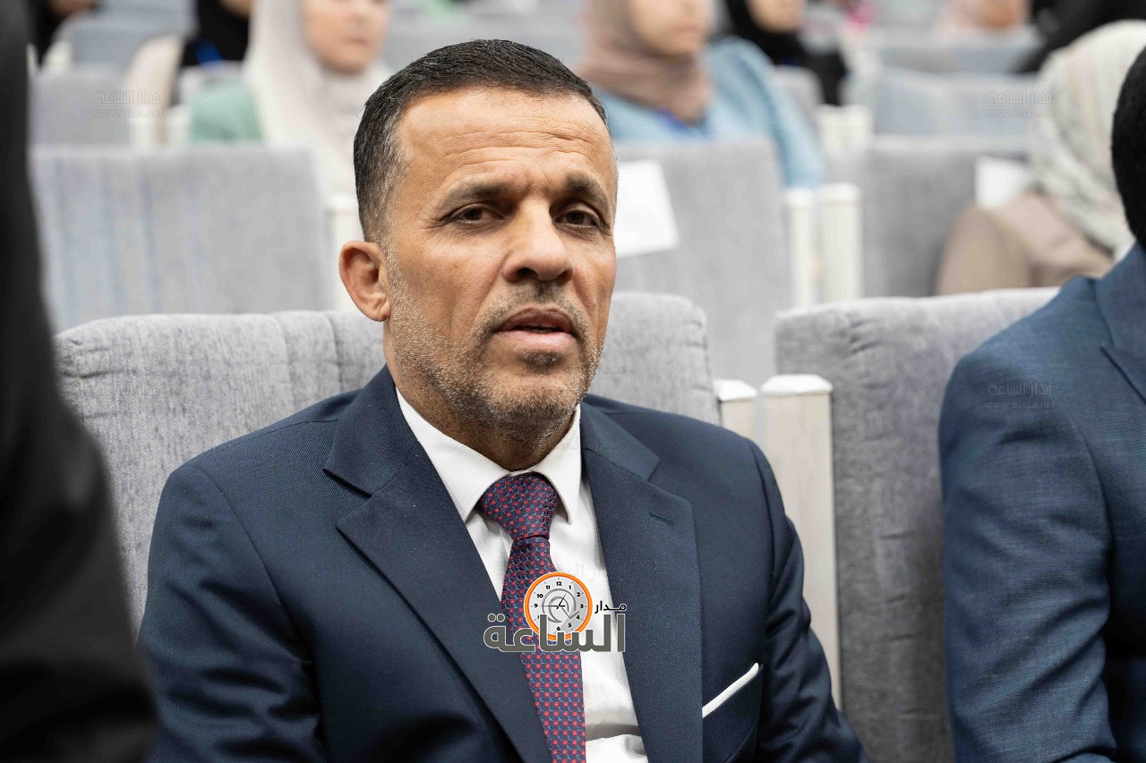 Madar Al-Saa Images 0.04307266252832376