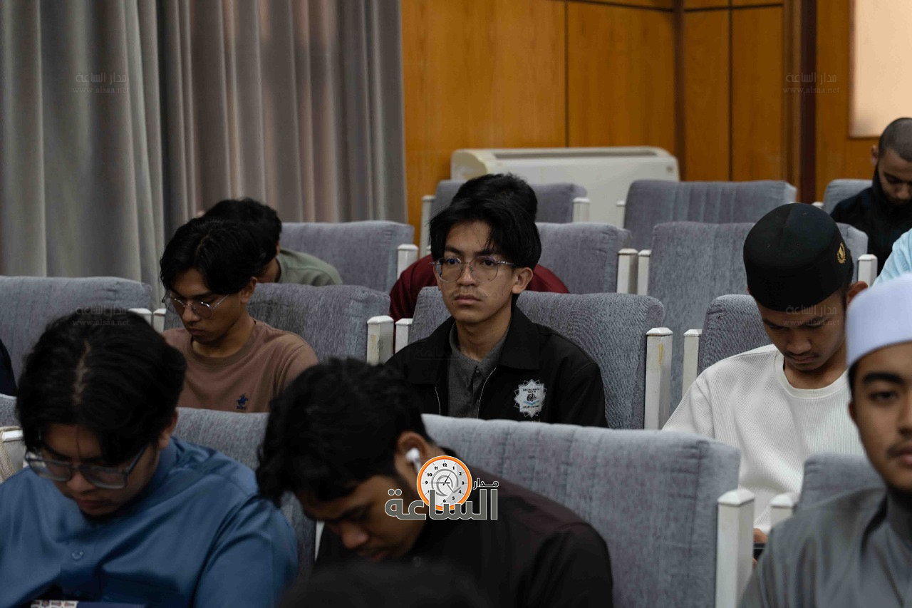 Madar Al-Saa Images 0.3729603385595257