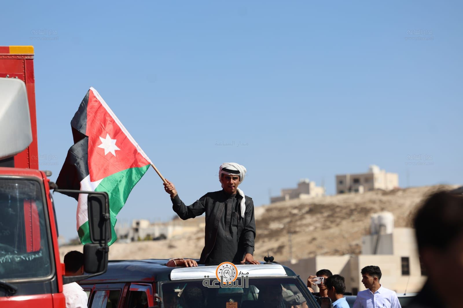 Madar Al-Saa Images 0.17984944814789117