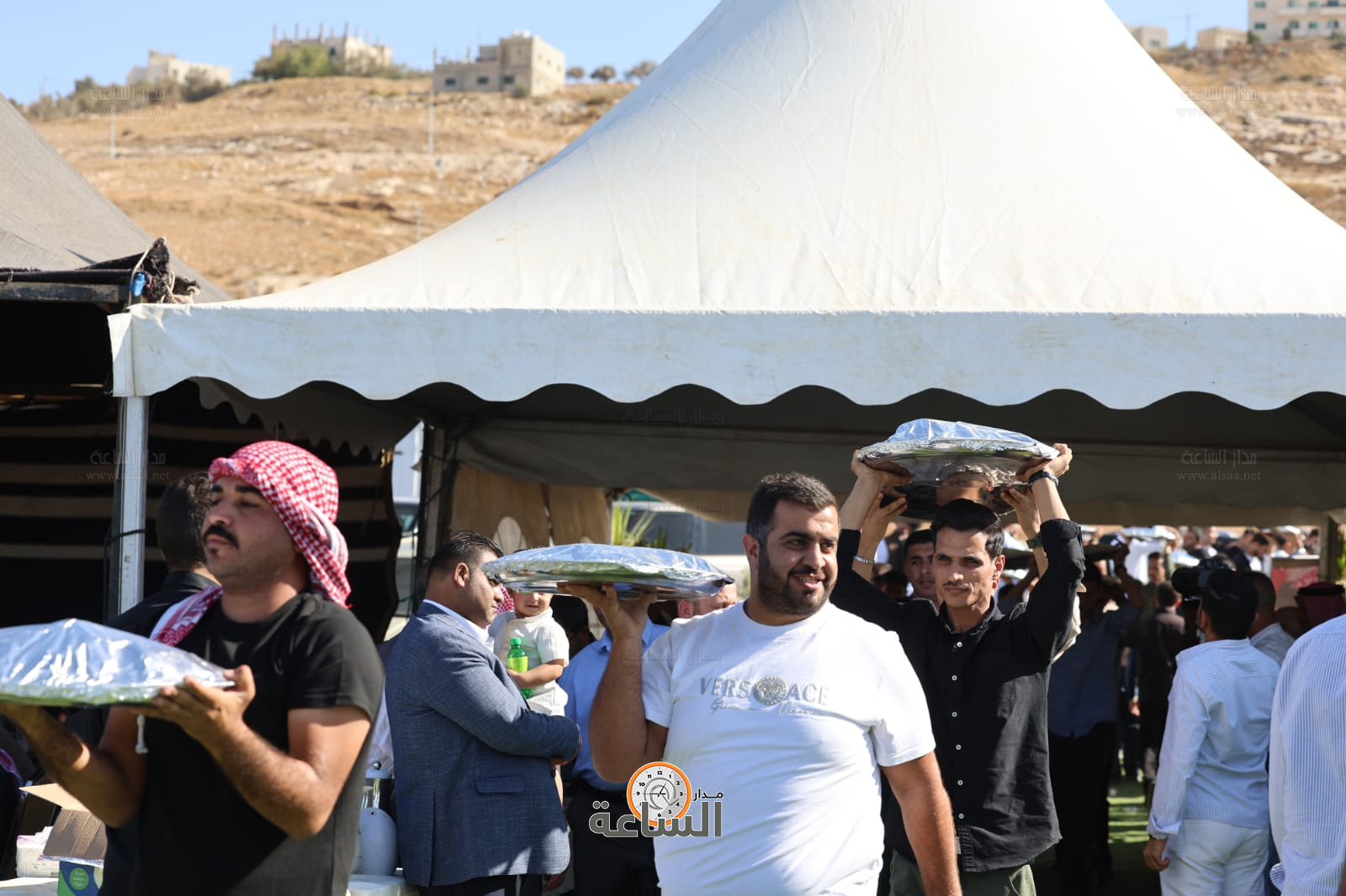 Madar Al-Saa Images 0.052398407645785405