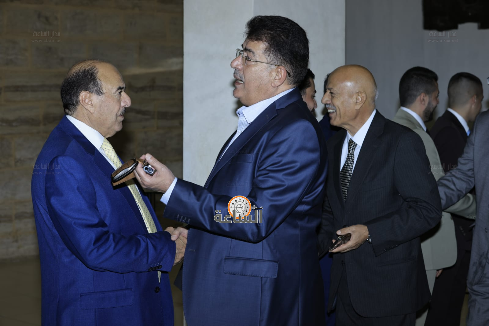 Madar Al-Saa Images 0.3693515080936779