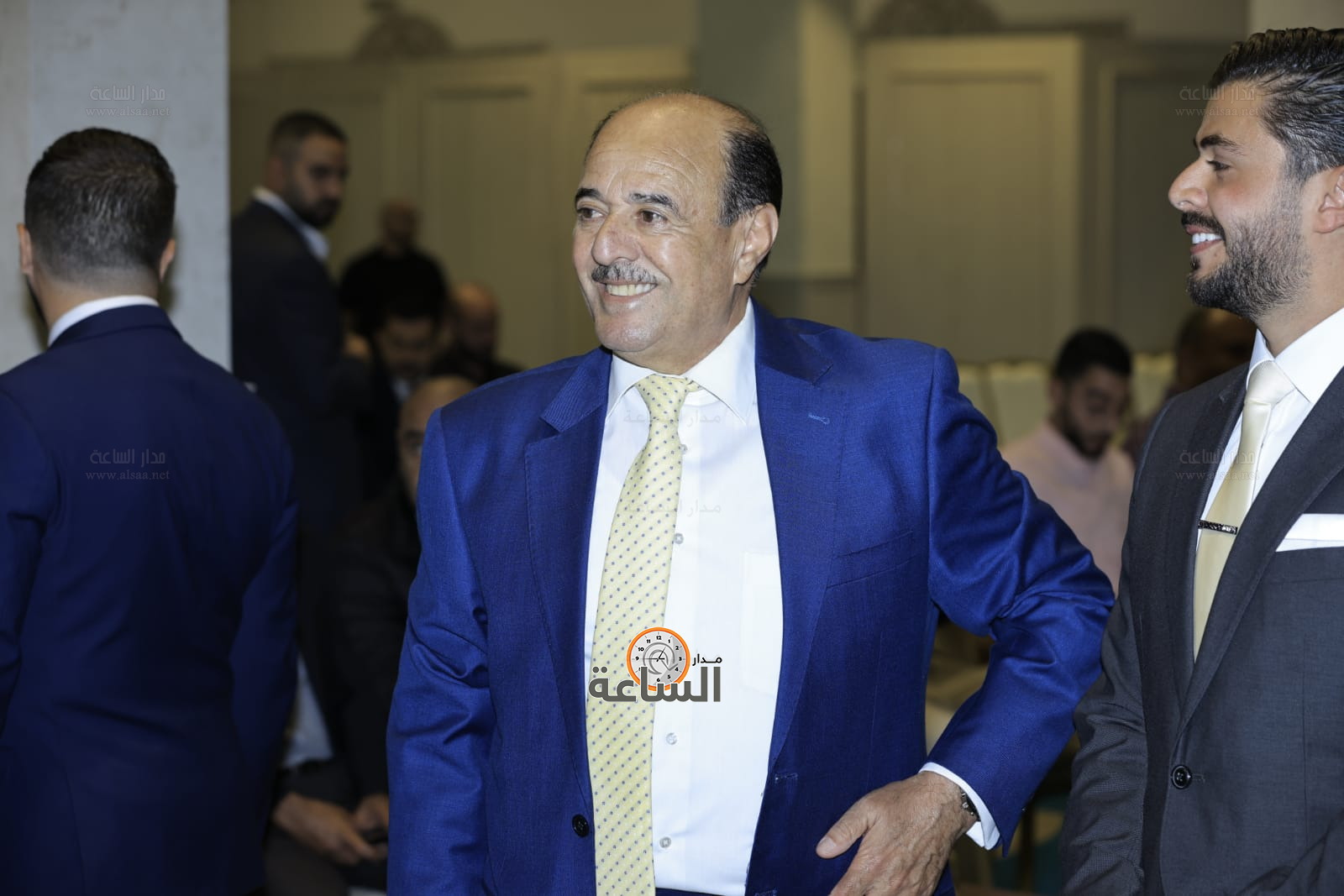 Madar Al-Saa Images 0.527397827940648