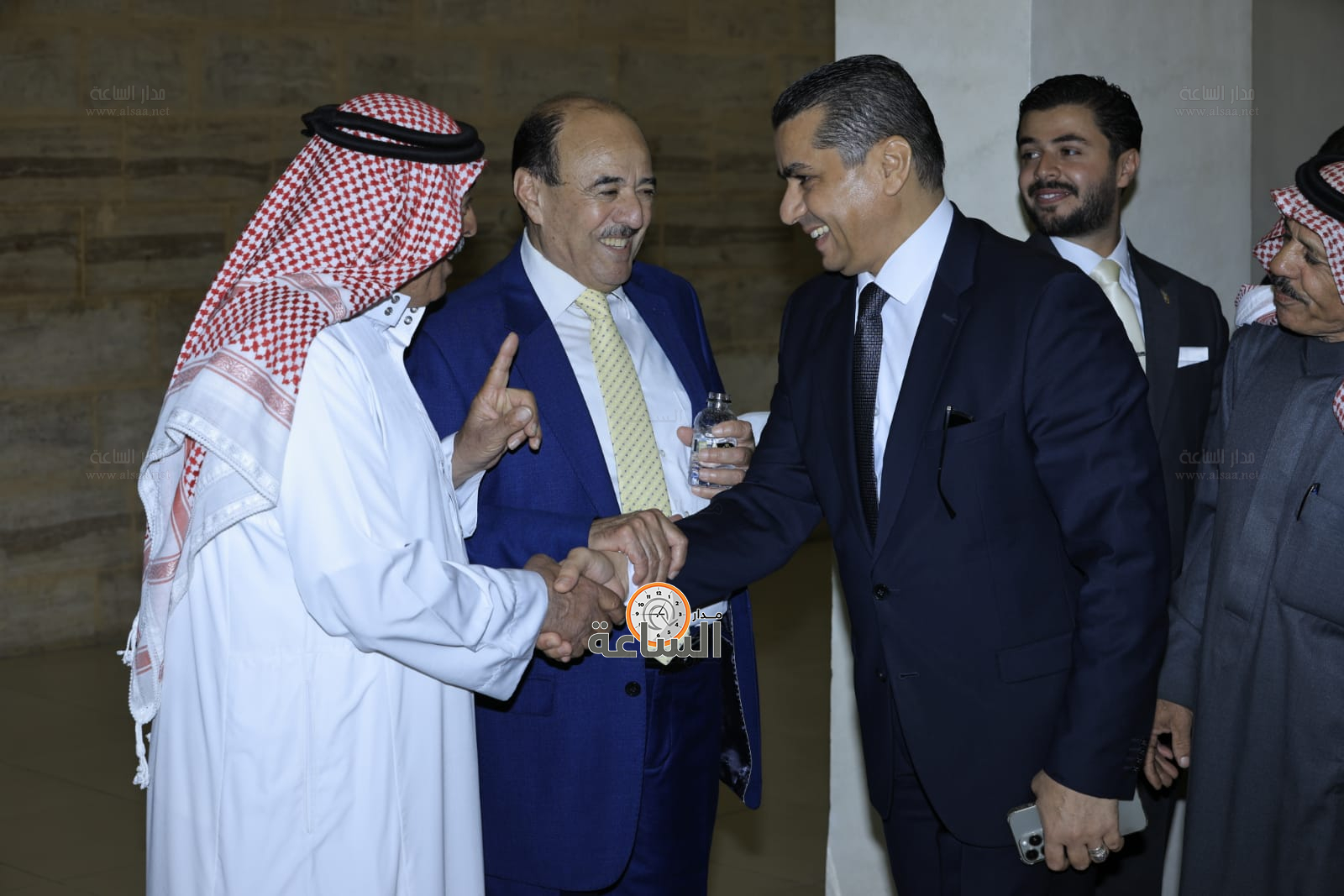 Madar Al-Saa Images 0.11922358880340589