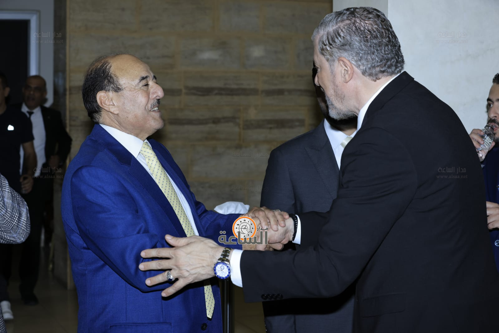 Madar Al-Saa Images 0.8938716309620017