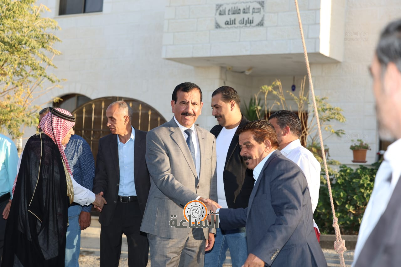 Madar Al-Saa Images 0.7837673526584714