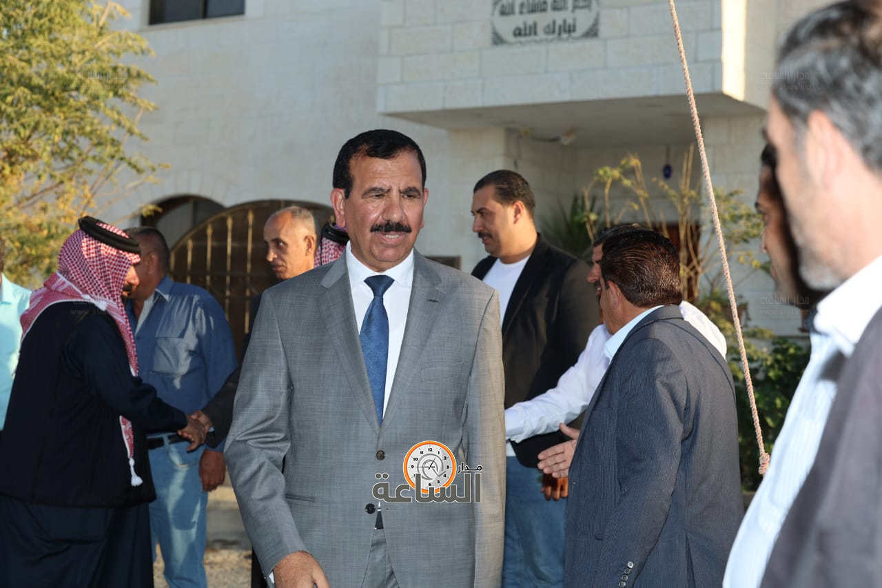 Madar Al-Saa Images 0.4354442669392481