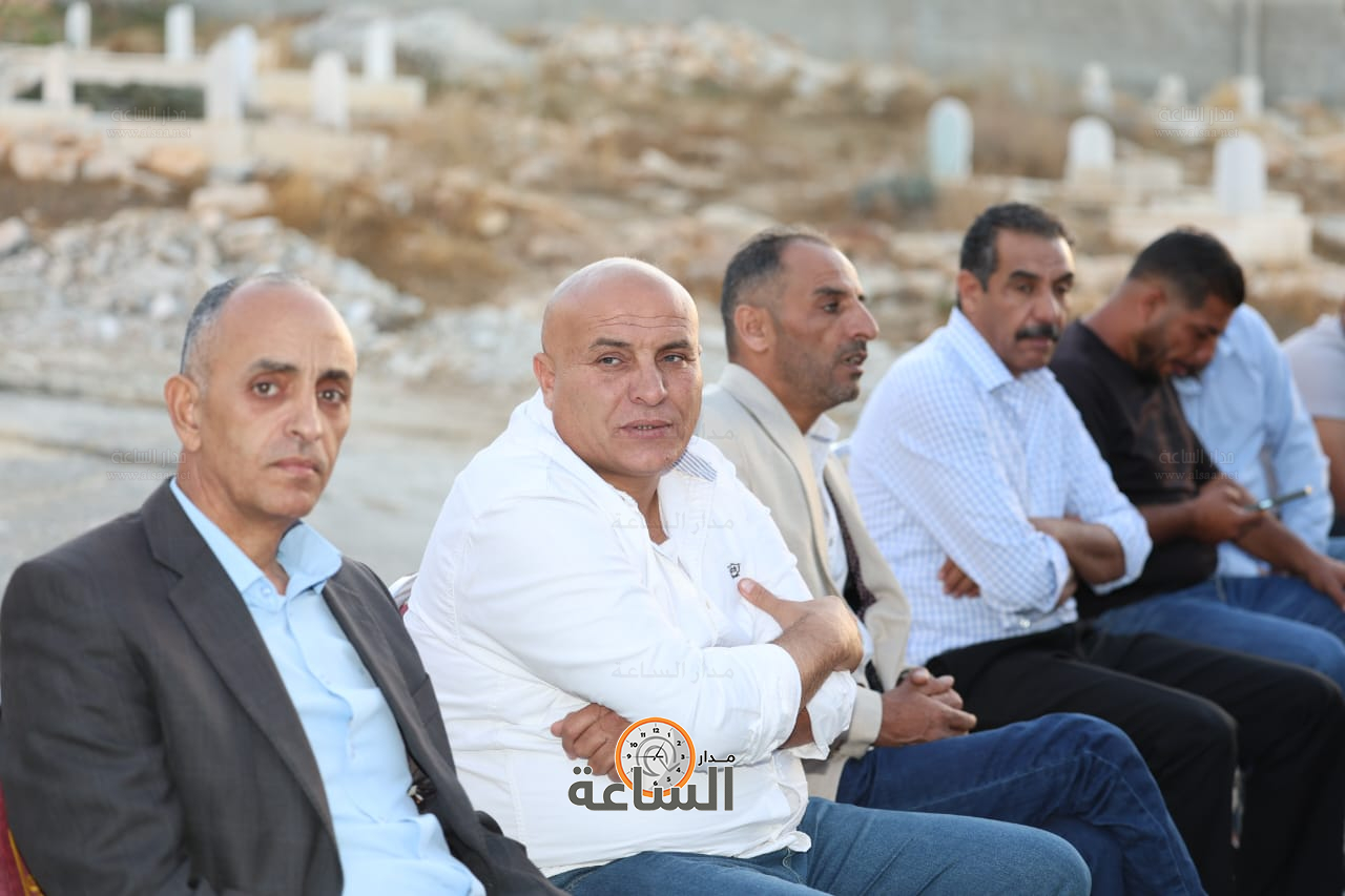 Madar Al-Saa Images 0.9943553971944873