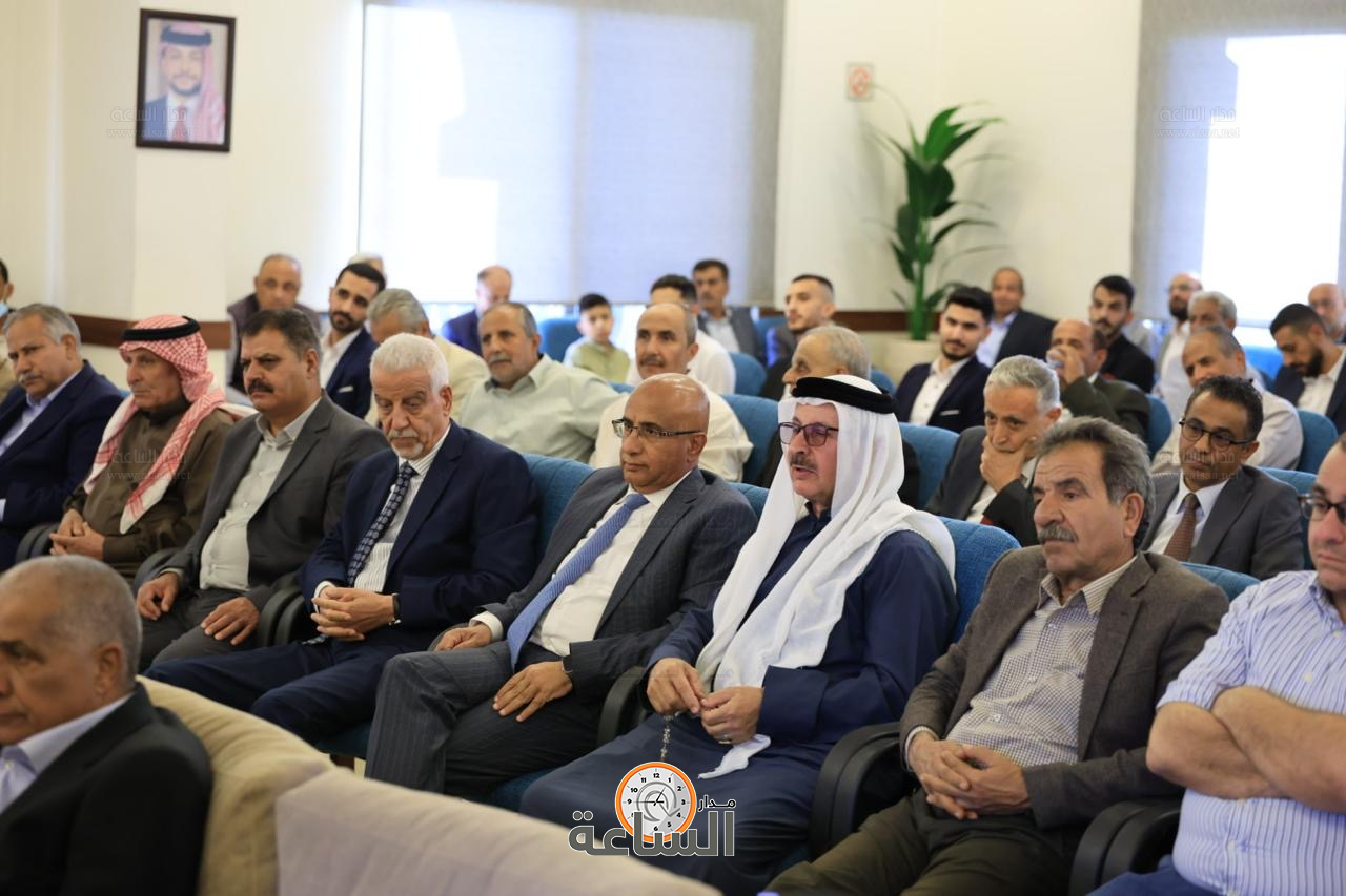 Madar Al-Saa Images 0.27623022929936336