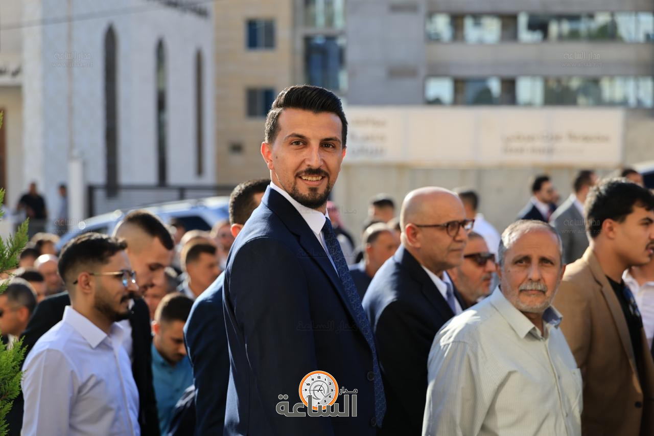 Madar Al-Saa Images 0.9757595645760835