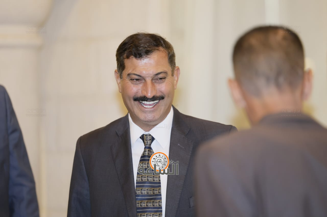 Madar Al-Saa Images 0.26733351594761035