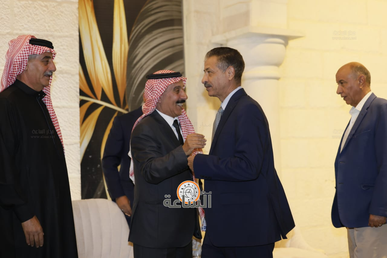 Madar Al-Saa Images 0.750228642995819