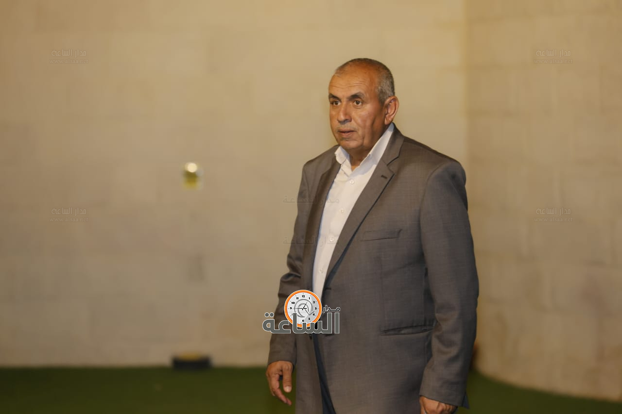 Madar Al-Saa Images 0.2300600599267606