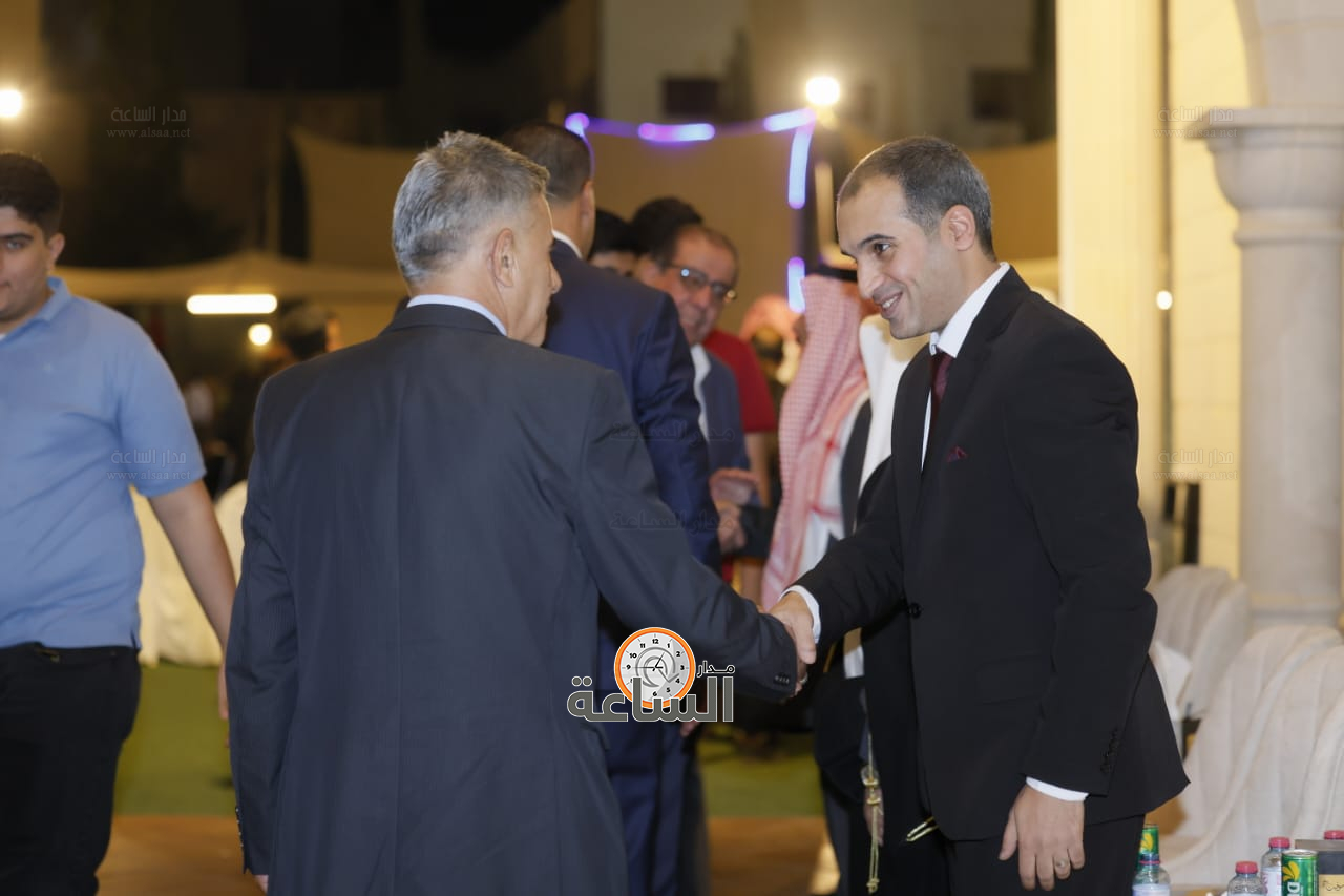 Madar Al-Saa Images 0.08947140192632419