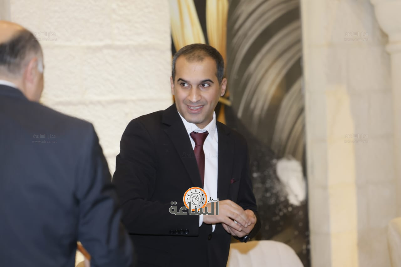 Madar Al-Saa Images 0.868021028515782