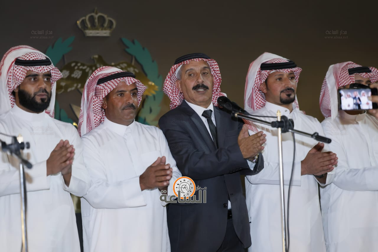 Madar Al-Saa Images 0.3766220041937435