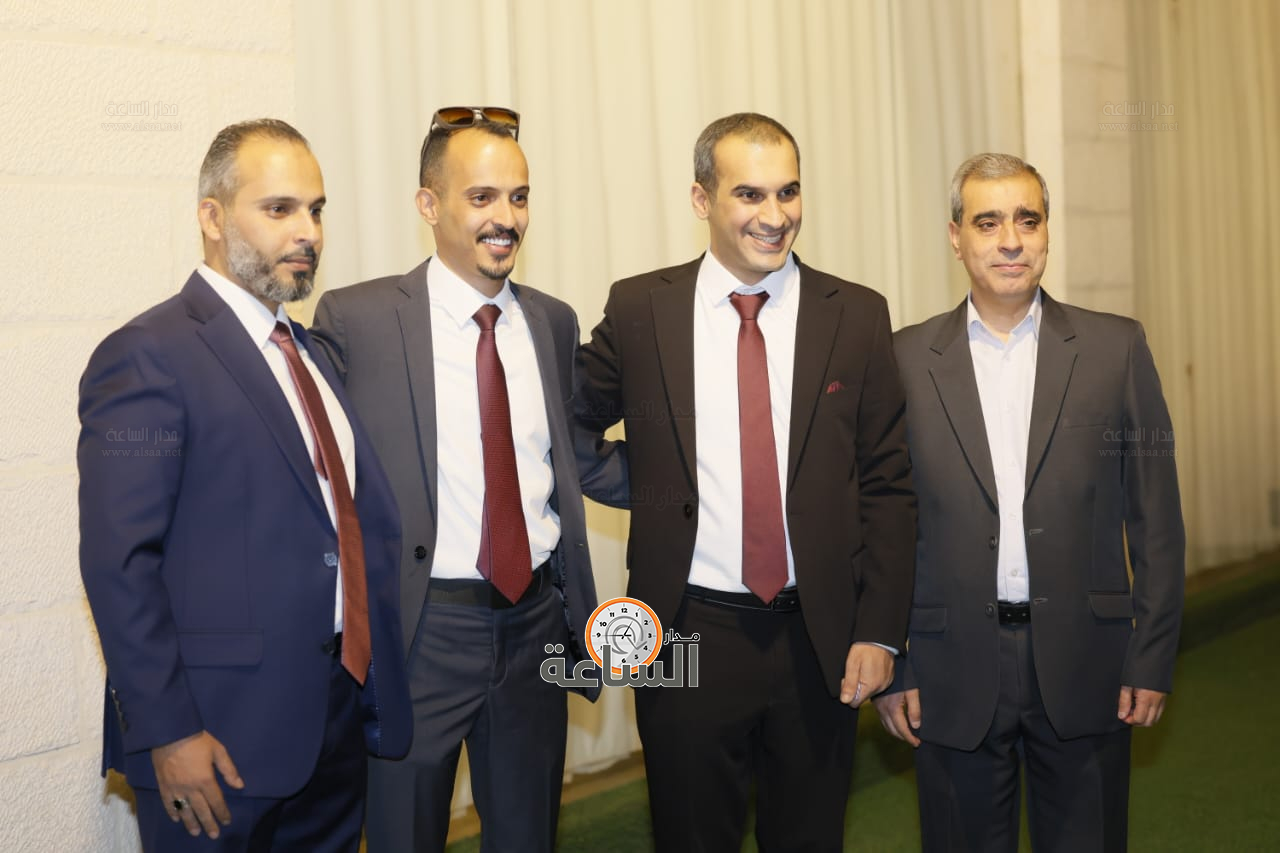 Madar Al-Saa Images 0.16111085784805212