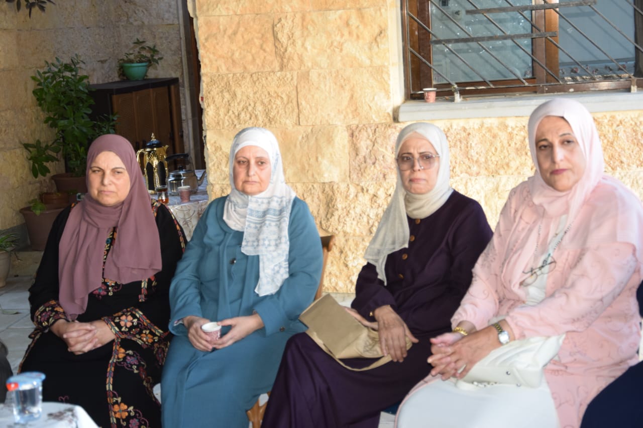 Madar Al-Saa Images 0.568890192491972