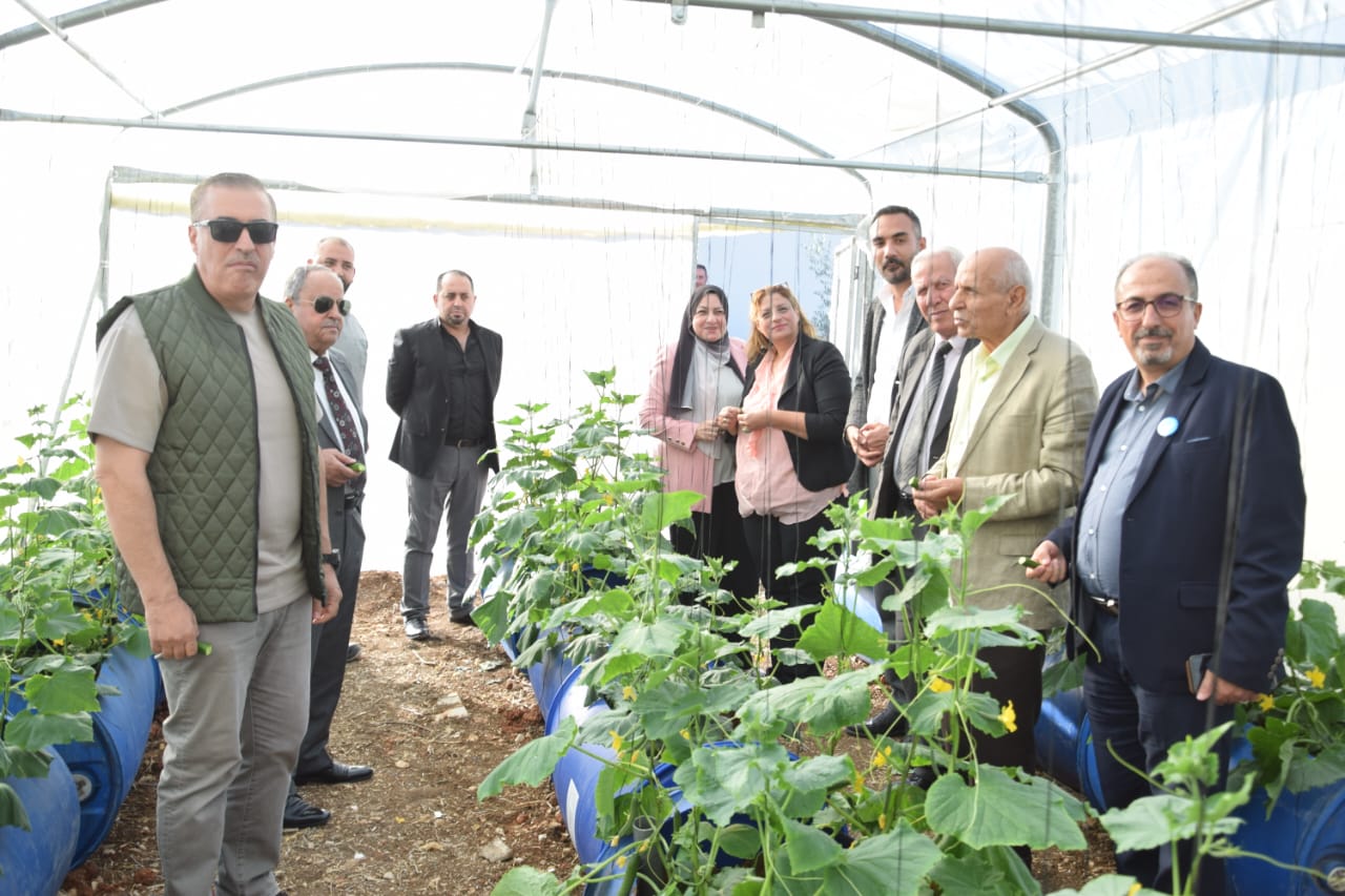 Madar Al-Saa Images 0.4757632595949288