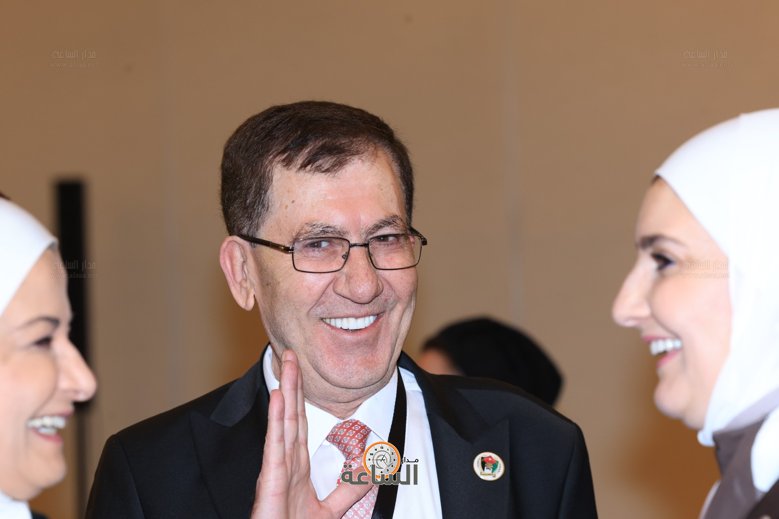 Madar Al-Saa Images 0.21947667603055843