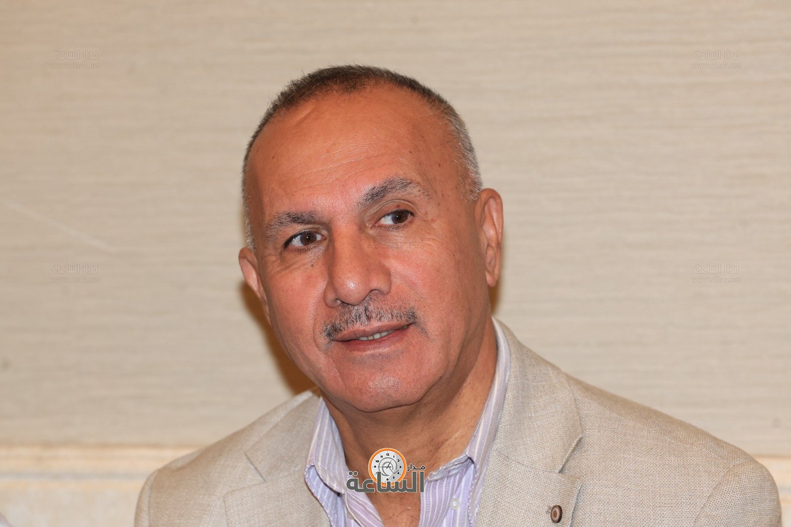 Madar Al-Saa Images 0.3852036014879353