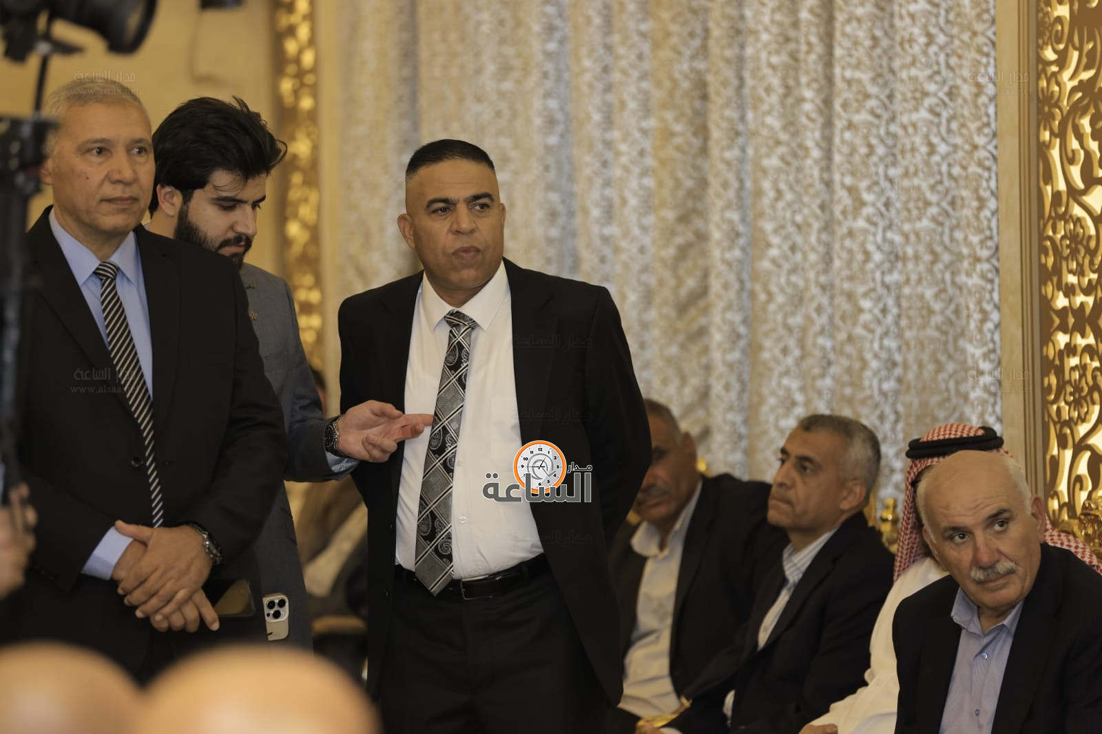 Madar Al-Saa Images 0.4427412098063771